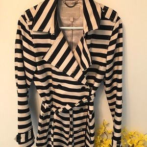Cute Banana Republic striped coat